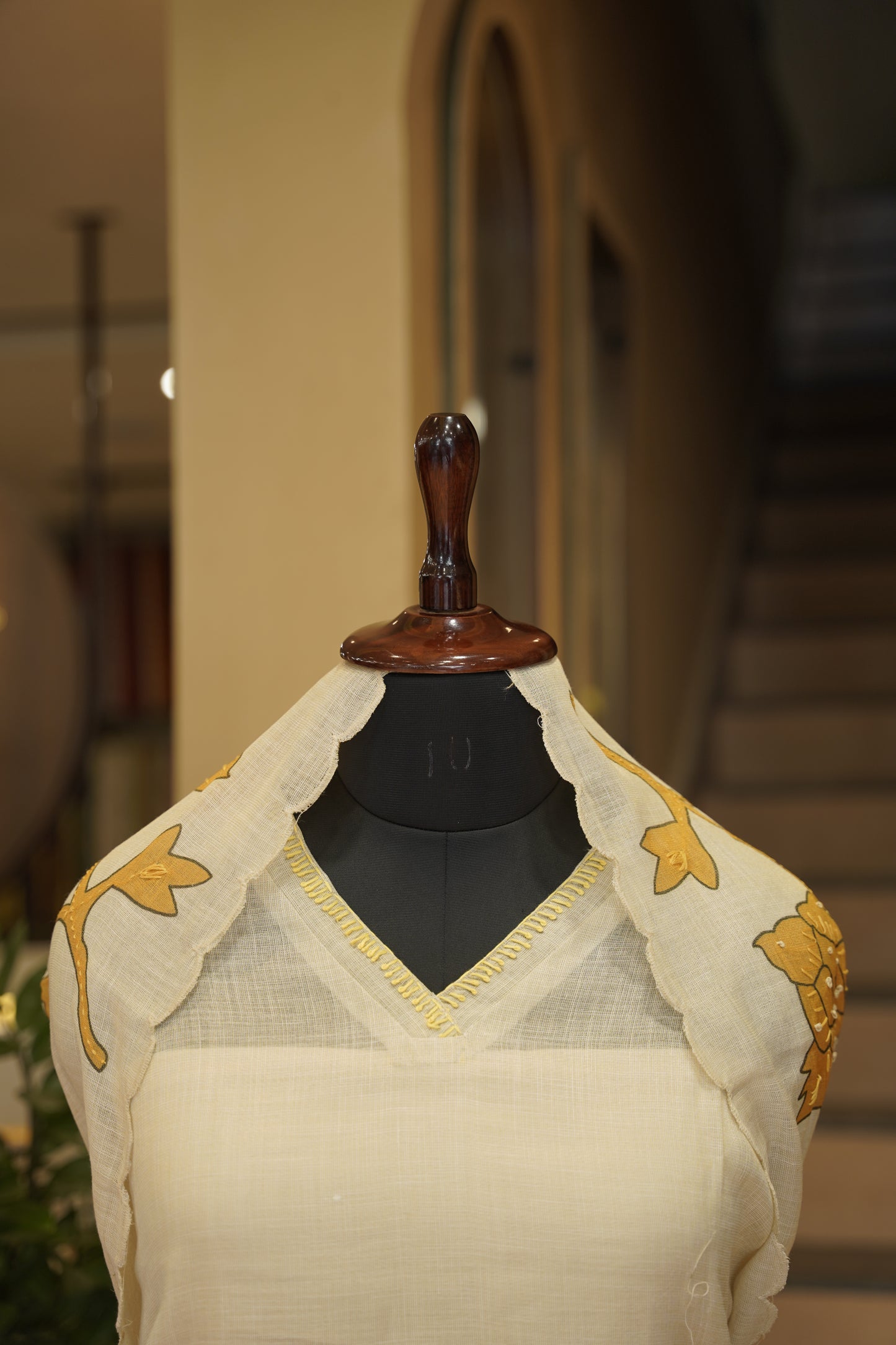 Cream Linen Tissue Printed Suit with Katha Work