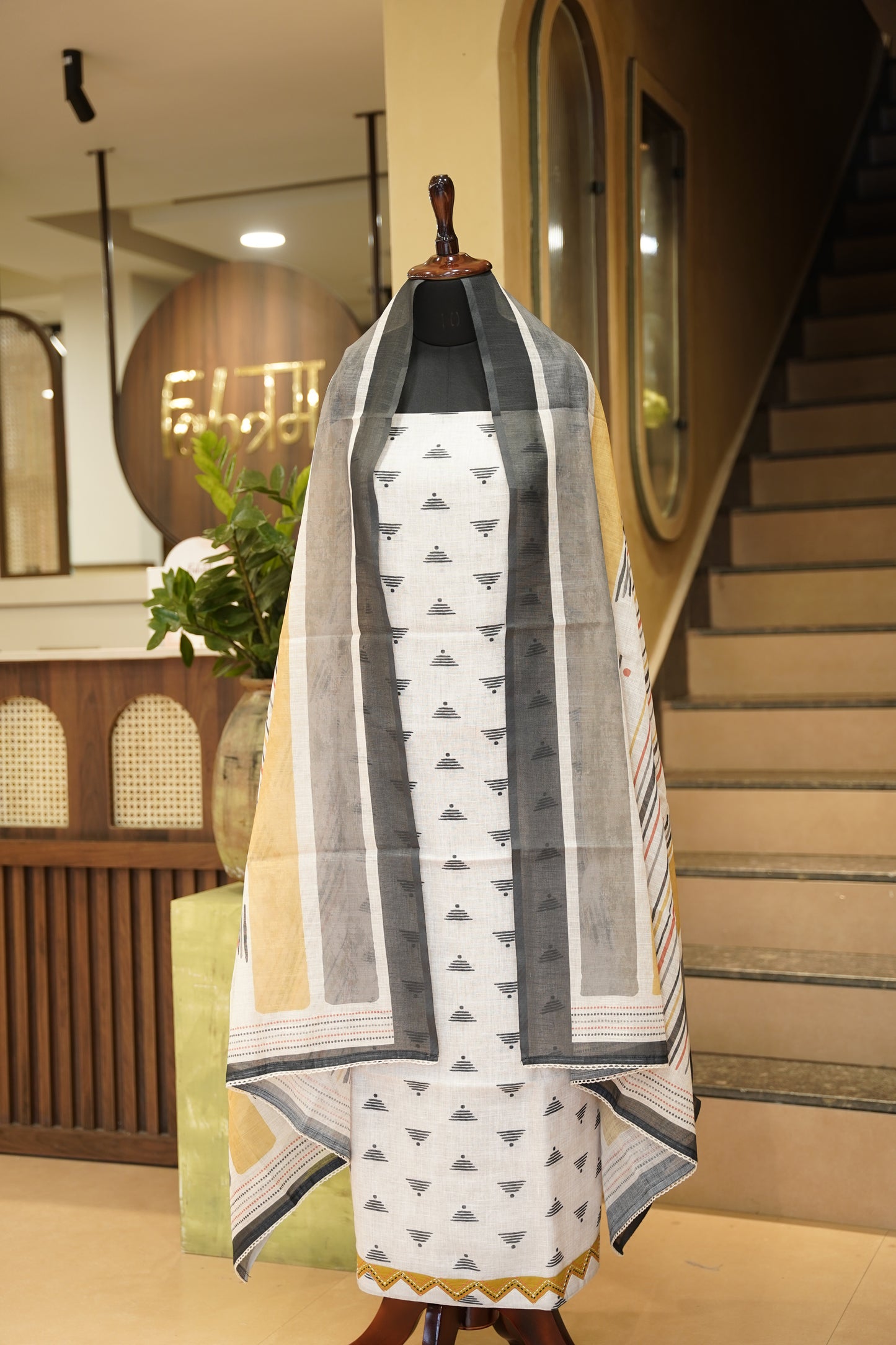 Off White Slub Linen Printed Suit