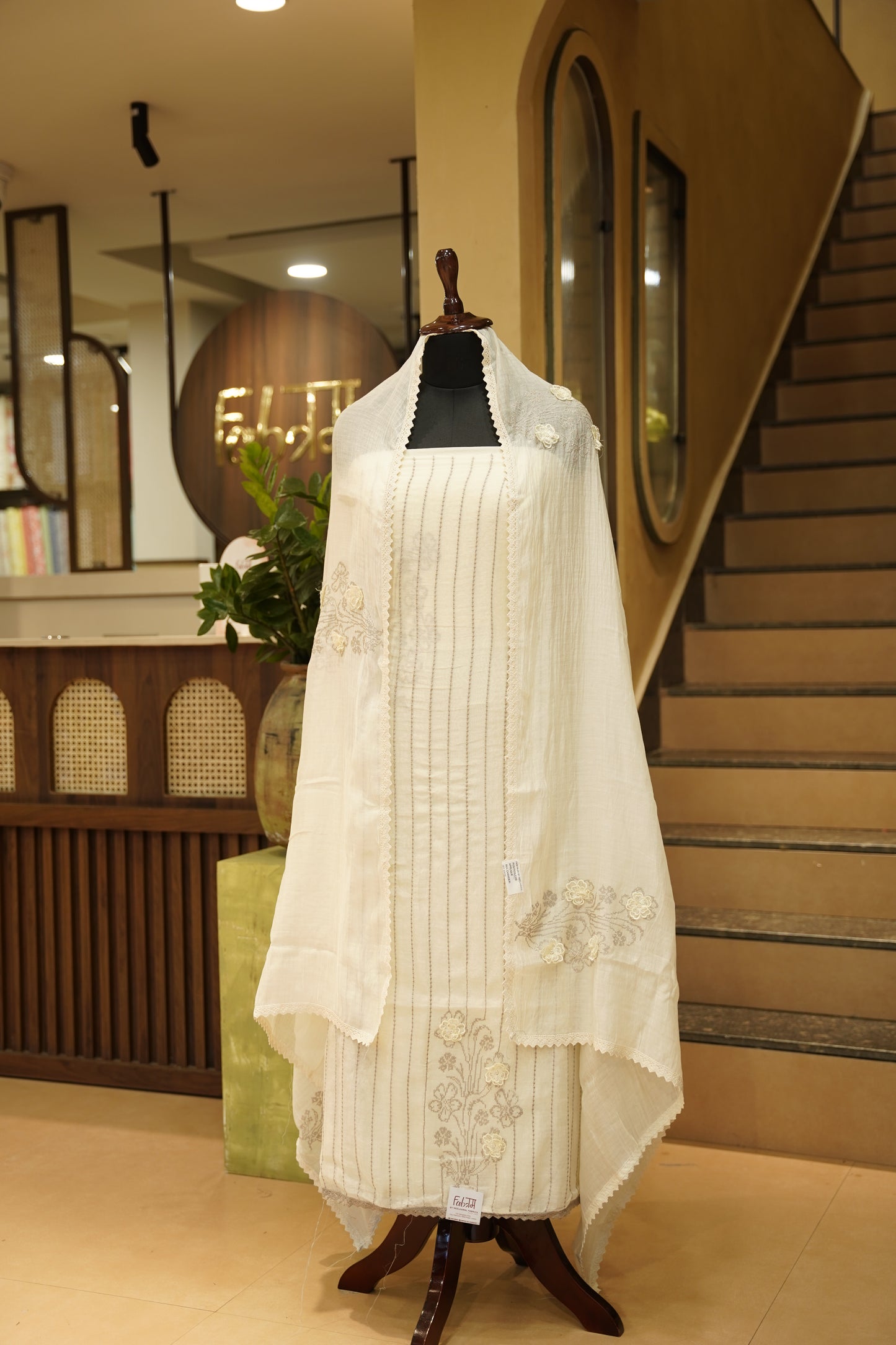 Cream Mul Chanderi Suit with Applique Embroidery