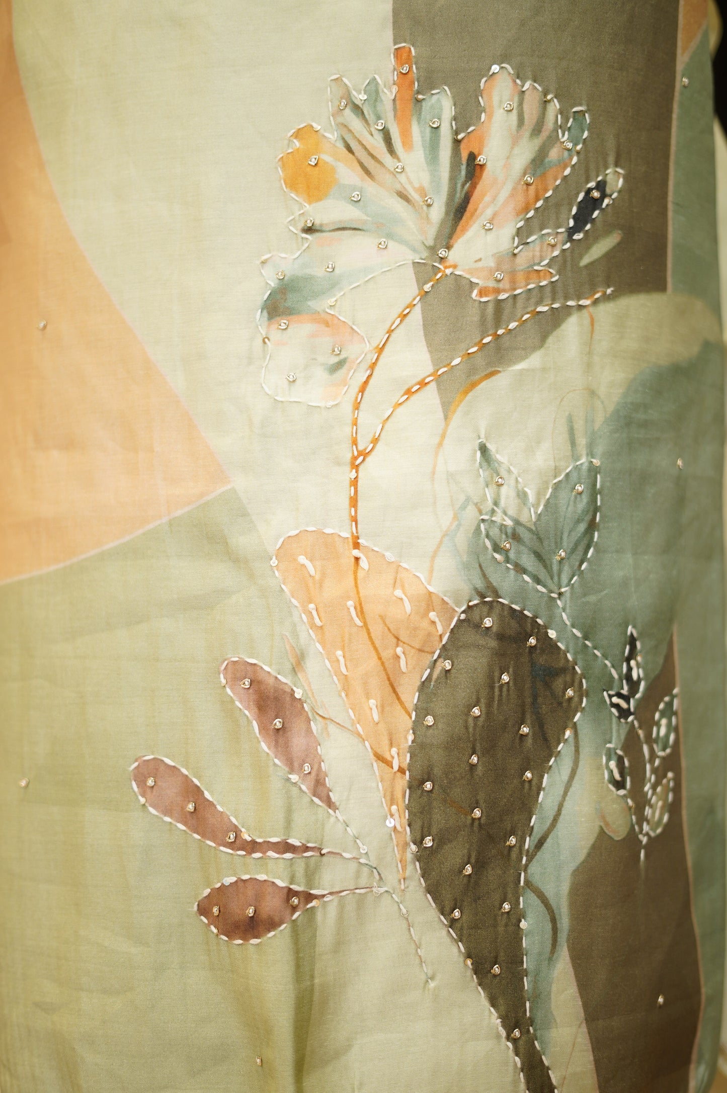 Printed Muslin Suit with Katha Work