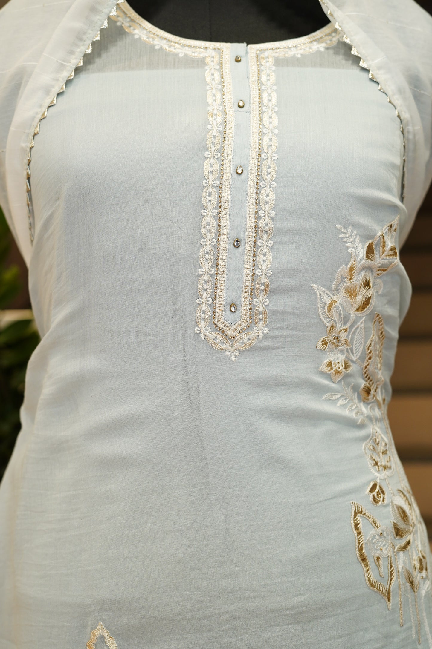 Blue Mul Chanderi Suit with Foil Applique Embroidery