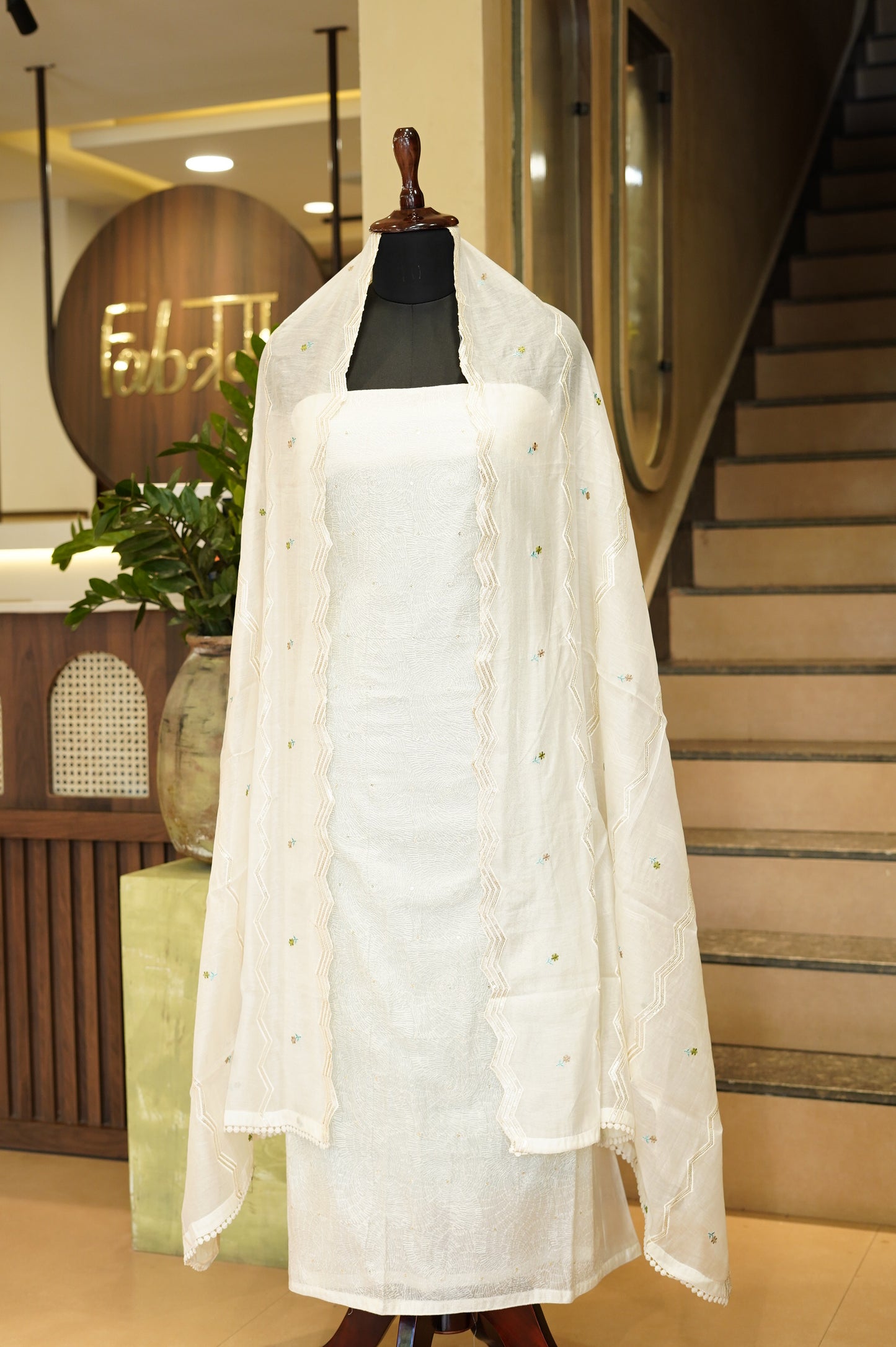Off White Mul Chanderi Embroidered Suit