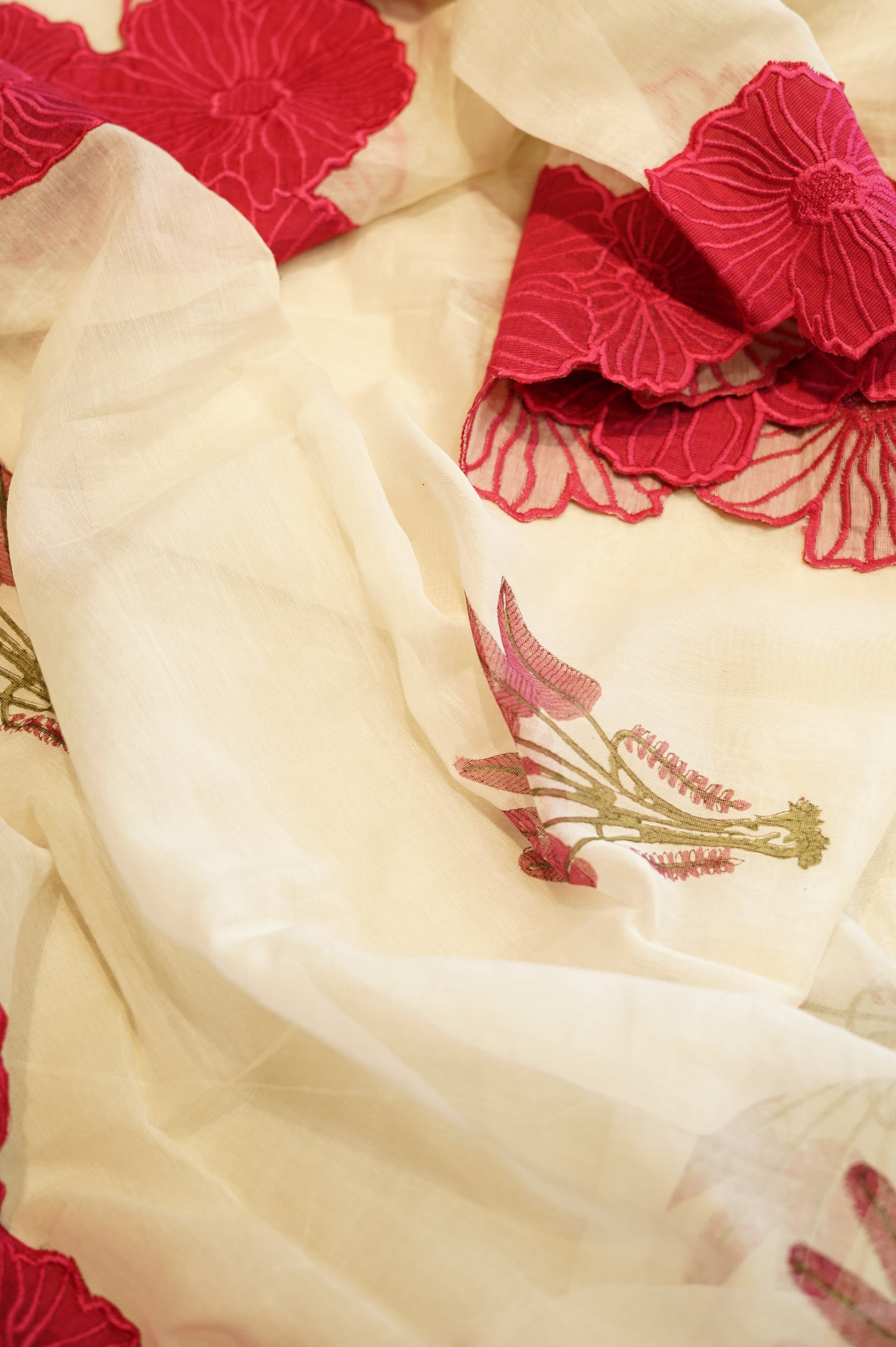 Off White Mul Chanderi Embroidered Suit