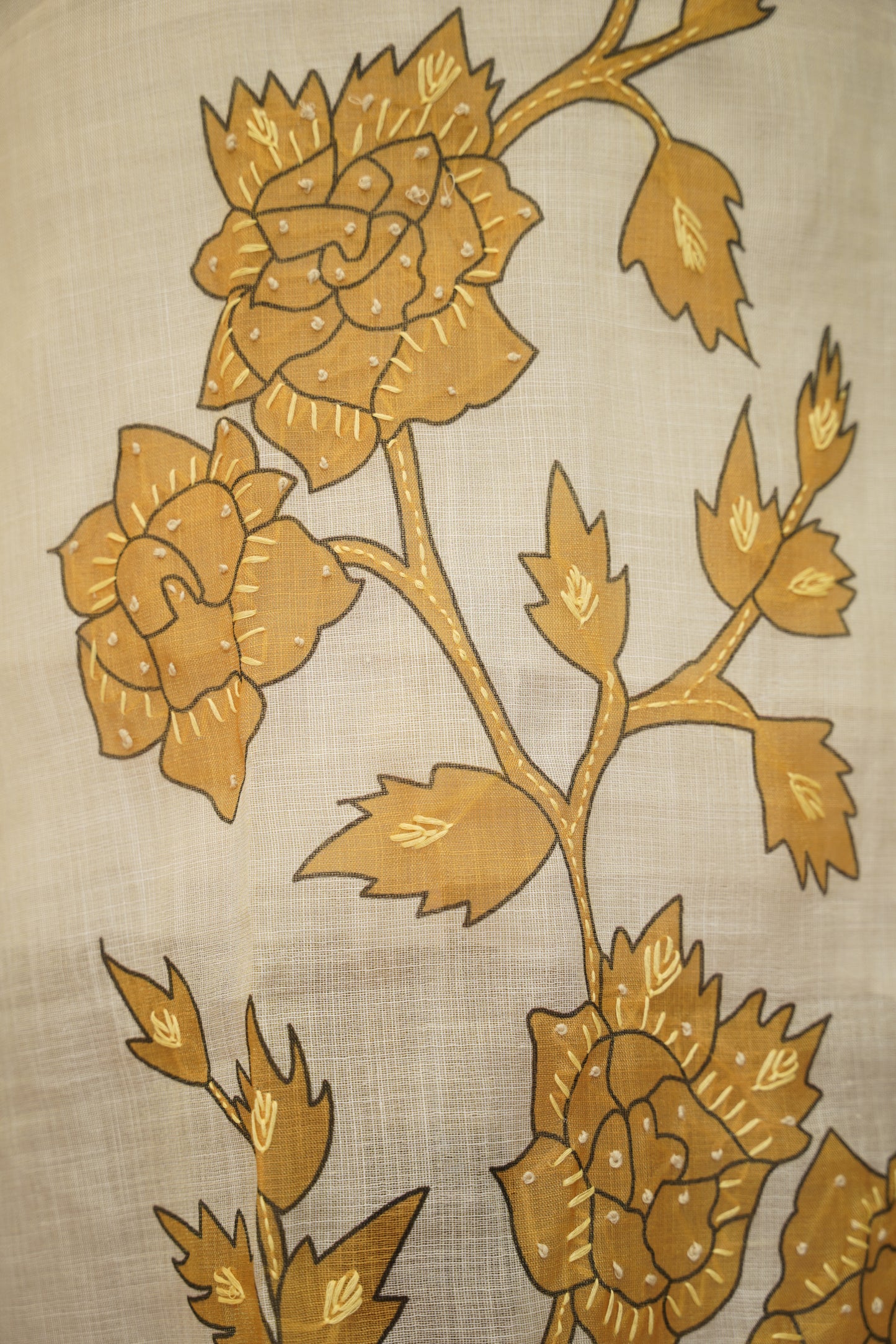 Cream Linen Tissue Printed Suit with Katha Work