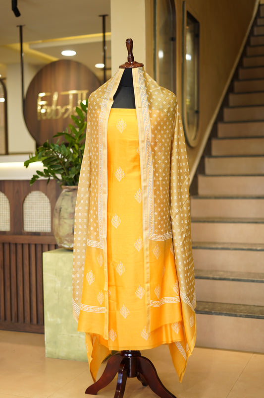 Yellow Maheshwari Discharge Printed Suit