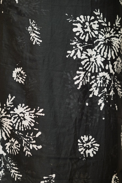 Black Maheshwari Printed Suit