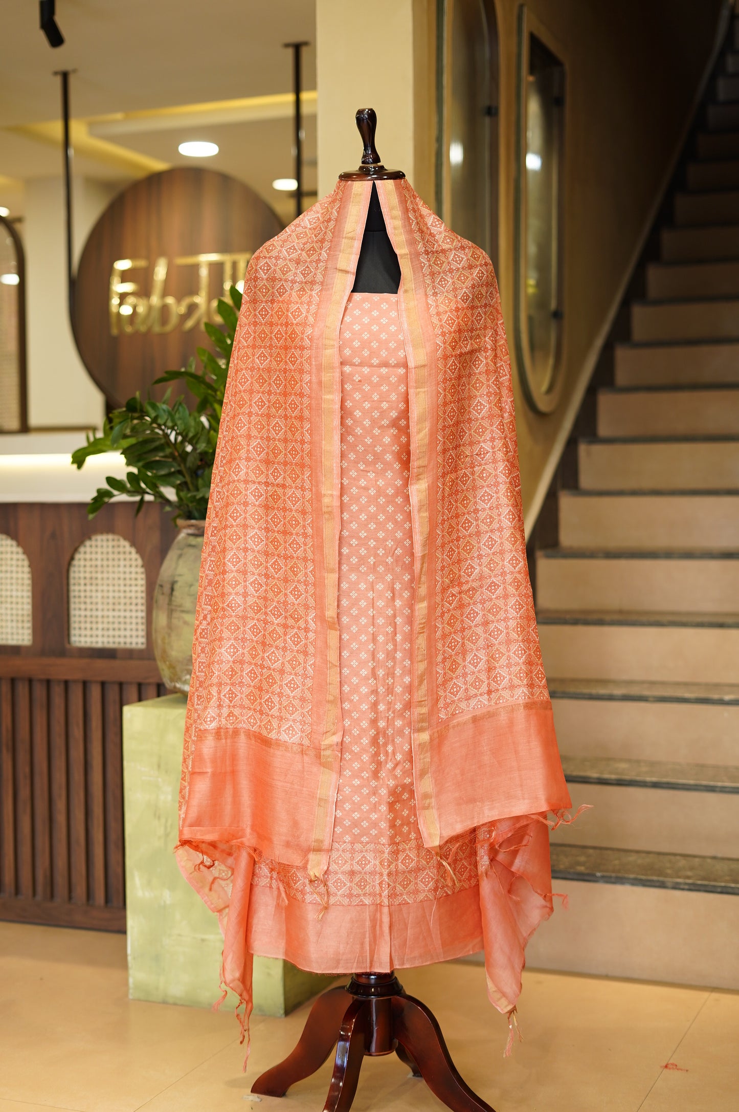 Peach Maheshwari Silk Printed Suit