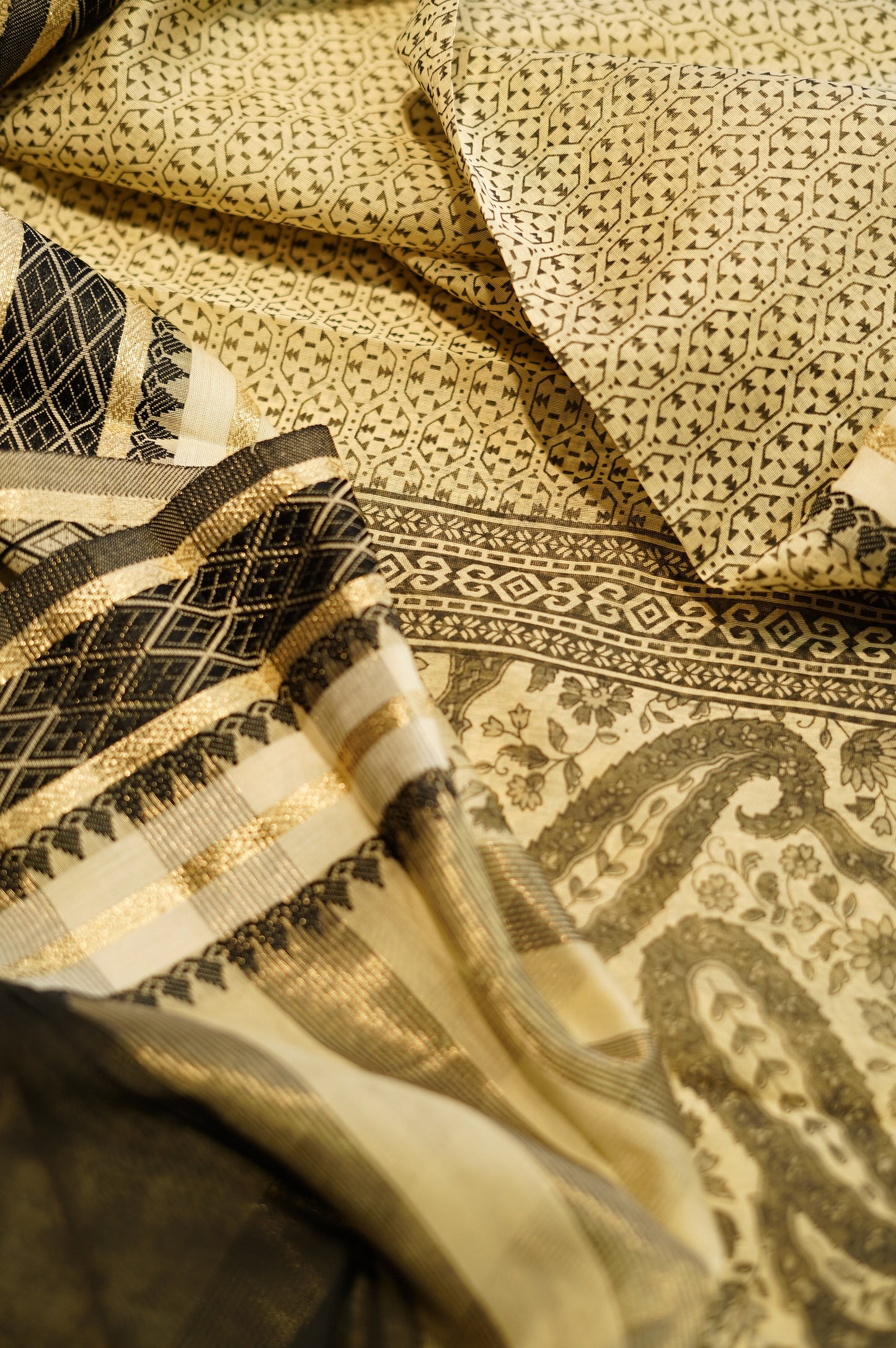 Beige Maheshwari Printed Suit