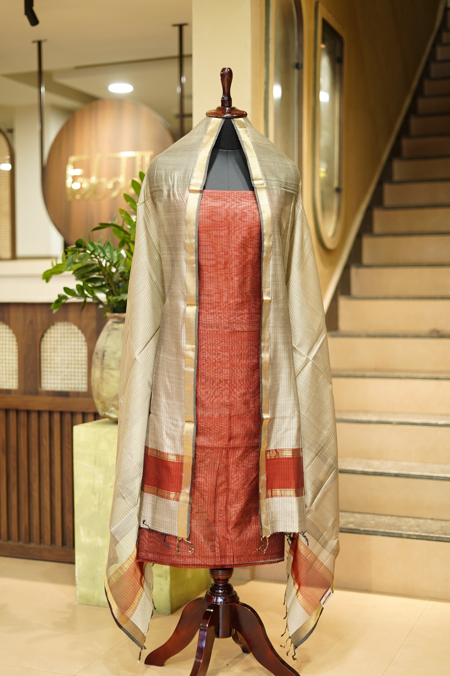 Mehroon Maheshwari Self Suit
