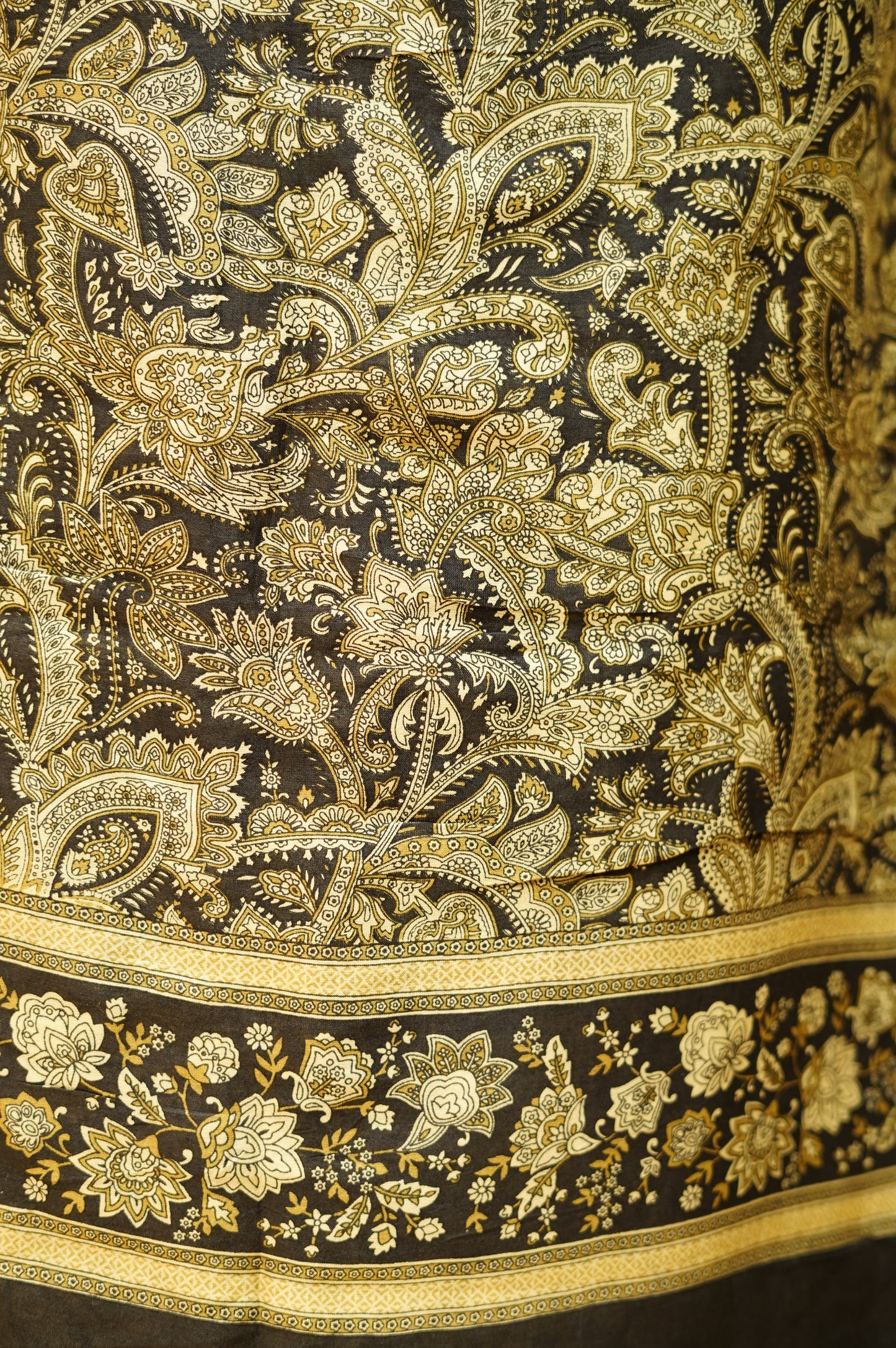 Black Maheshwari Printed Suit